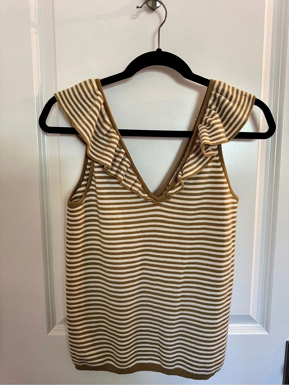 Madewell stripped Crocheted Ruffle-Strap Sweater Tank Brown & White Small
